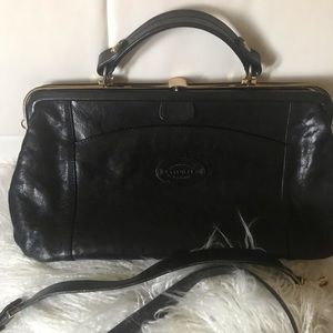 OROTON Vintage Australian made Black Leather Handbag With Adjustable Strap